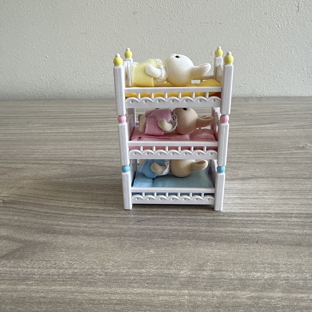 Calico Critters Triplet Baby Bunk Beds w/ Bunnies Toy Figure Lot